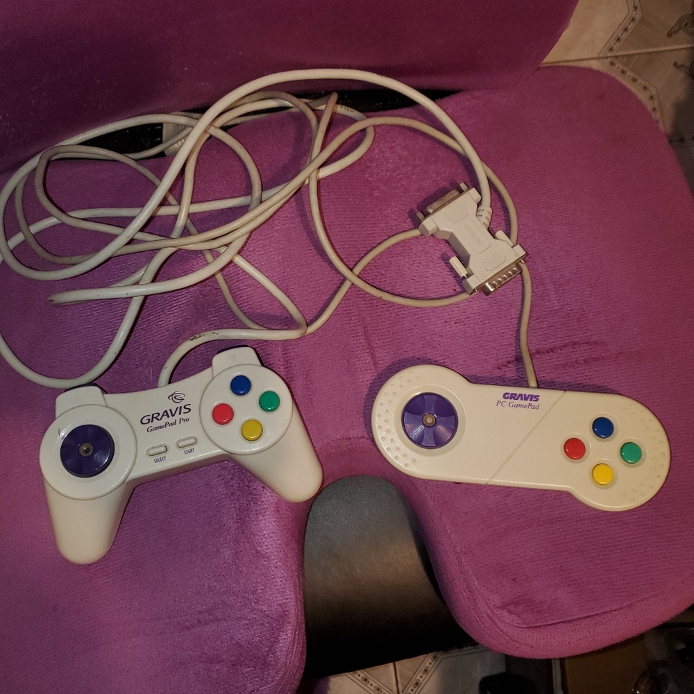 Gravis Gamepro PC Video Game Controller Set of 2